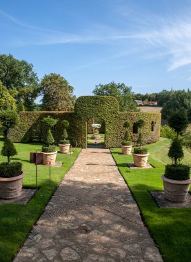 Dordogne 'daki güzel Jardins du Manoir d Eyrignac. Fransa 