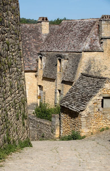 프랑스의 전통적 비나크 츠에서 고대가 전형적 프랑스의 — 스톡 사진