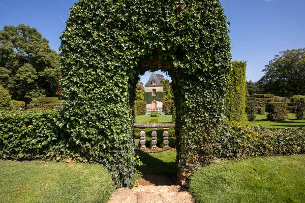 Живописный Сад Мануара Эриньяка Дордоне Франция — стоковое фото