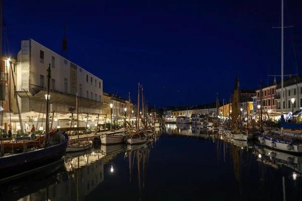 Cesenatico Emilia Romagna Italië September 2019 Nachtzicht Het Havenkanaal Ontworpen — Stockfoto