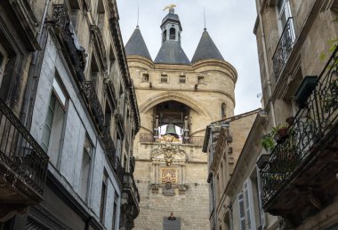  La Grosse Cloche (büyük bell15th yüzyıl), Ortaçağ duvarları ikinci kalan kapısı. Bordeaux, Gironde bölümü, Fransa