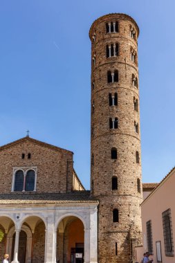 Ravenna, İtalya - 11 Eylül 2019: Ravenna, İtalya 'da St Apollinare Nuovo Bazilikası