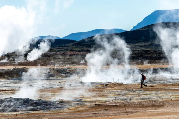 Las Humeantes Piscinas Volcánicas Hverir Myvatn Nordhurland Eystra Islandia — Foto de Stock