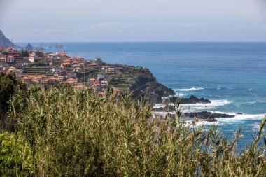 Portekiz, Madeira 'nın kuzey kıyı şeridi manzarası, 