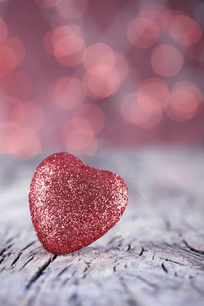 Rött hjärta med bokeh — Stockfoto