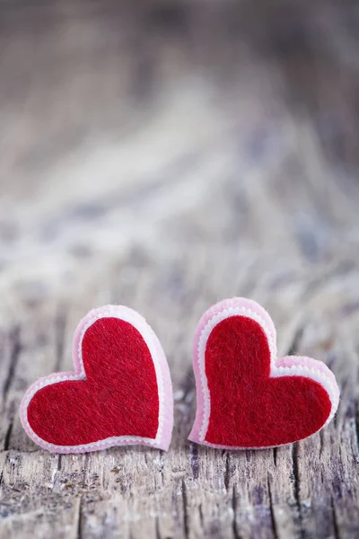 Dos bellos corazones rojos —  Fotos de Stock