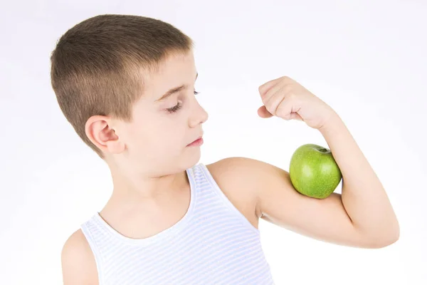 Zöld alma és egészséges fiú — Stock Fotó