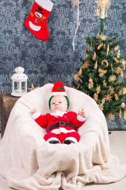 Güzel küçük bebek Noel kutluyor