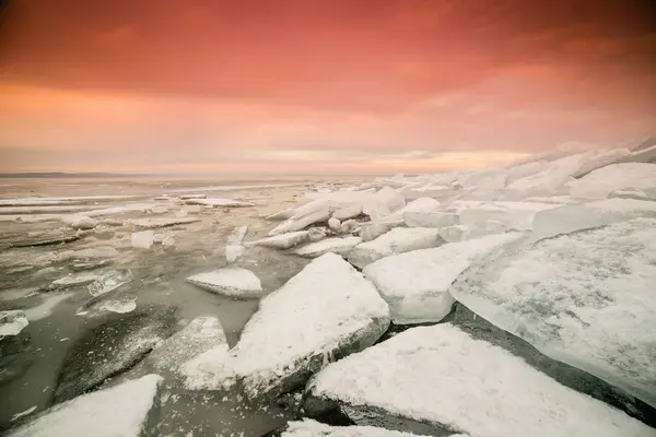 Frozen lake Balaton — Stock Photo, Image