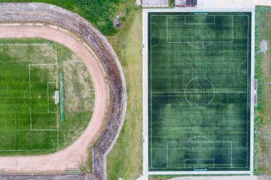 Futbol sahası görünümünü 