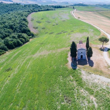 Şapel, Tuscany yatay