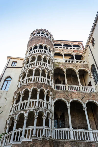 Scala Contarini del Bovolo palazzo — Stockfoto