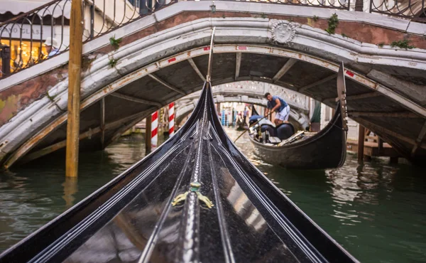 Venedig med Grand canal, Italien från en gondol — Stockfoto