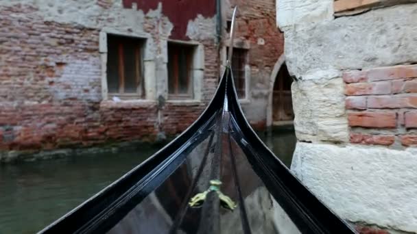 Vista de uma gôndola em Veneza, Itália — Vídeo de Stock