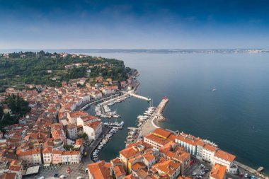 Sabah güneşi'Sloven Adriyatik kıyısında Piran