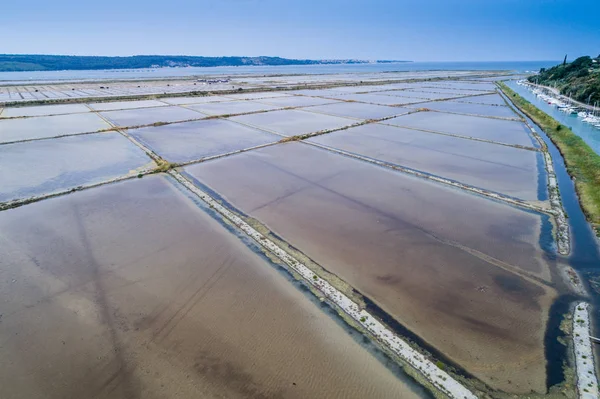 Salt evaporation ponds in Secovlje, Slovenia — Stock Photo, Image