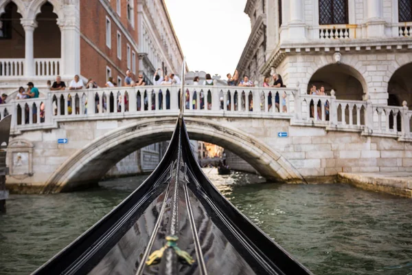 Venedig med Grand canal, Italien från en gondol — Stockfoto