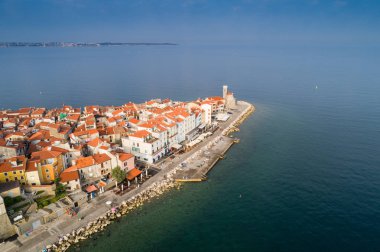 Sabah güneşi'Sloven Adriyatik kıyısında Piran