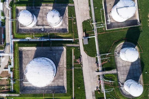 Oil refinery industrial area — Stock Photo, Image