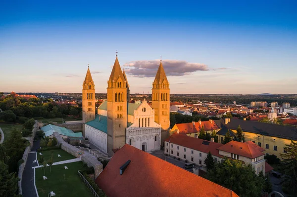 Pecs, Szekesegyhaz. Bird eye view — Stockfoto