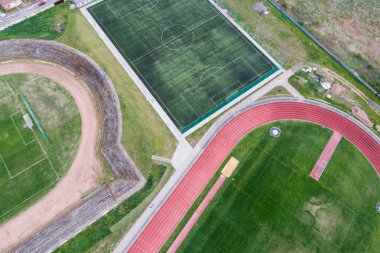 Futbol sahası görünümünü 