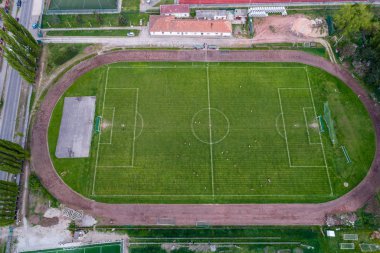 Futbol sahası görünümünü 