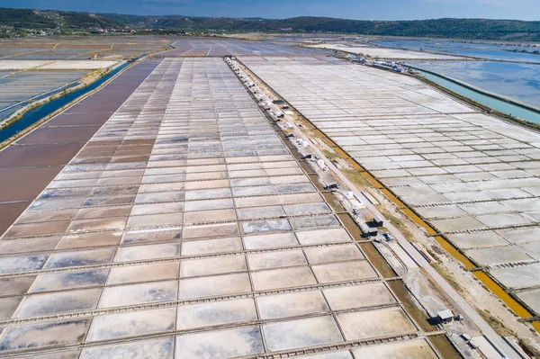 Estanques de evaporación de sales en Secovlje, Eslovenia — Foto de Stock