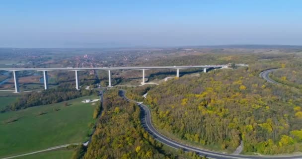 A magyarországi Koroshegy viadukt — Stock videók