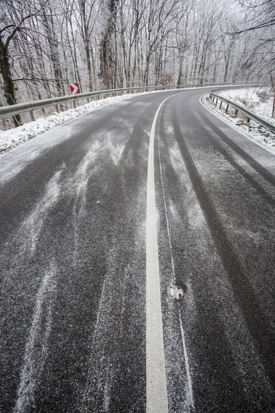 Route enneigée en hiver — Photo