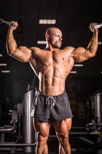 Ausbildung zum Bodybuilder — Stockfoto