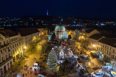 Advent Pecs, Macaristan