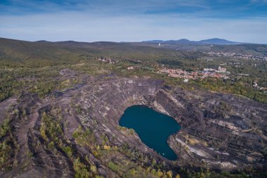 Havadan görünümü, derin benim göl
