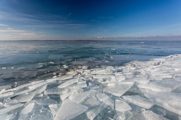 Bevroren Balatonmeer — Stockfoto