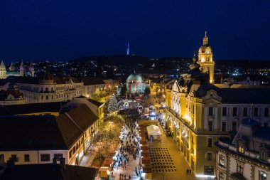 Advent Pecs, Macaristan