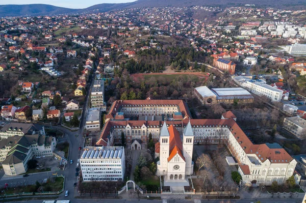 Pius Kilisesi. Kuş bakışı