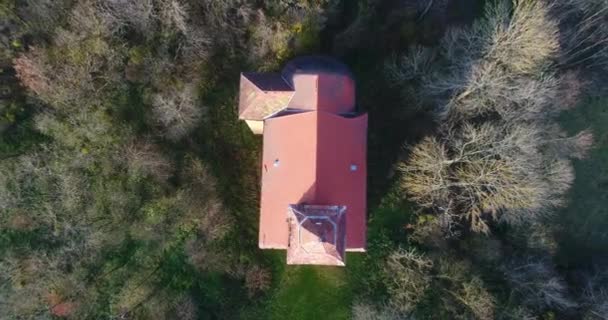 Alte Kapelle Szentgyorgyvolgy Ungarisch — Stockvideo
