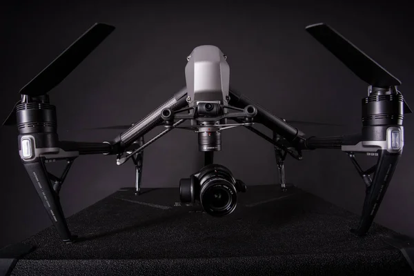 Novíssimo DJI Inspire quadcopter drone — Fotografia de Stock