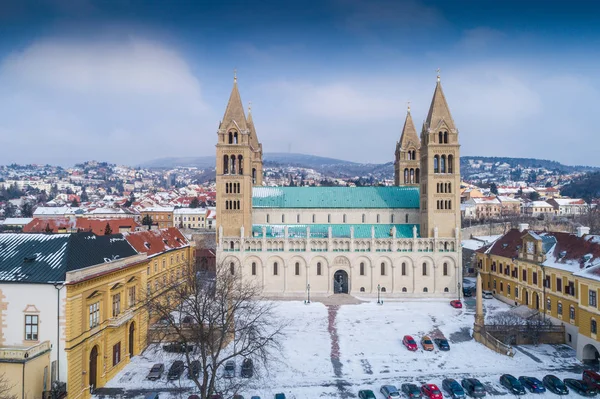 Pecs, Szekesegyhaz. Vista de pájaro — Foto de Stock