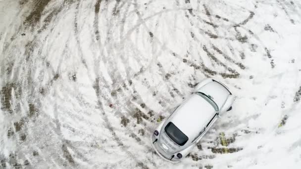Auto Maken Een Drift Sneeuw — Stockvideo