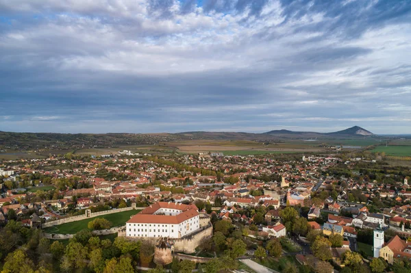 Hermoso castillo en Siklos hungary — Foto de Stock