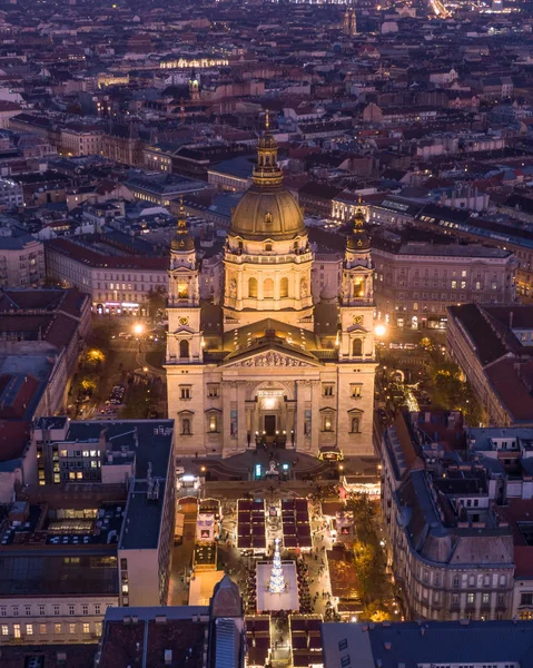 Basilica di Santo Stefano a Budapest Ungheria di notte — Foto Stock
