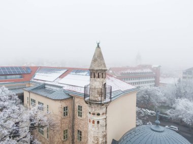 Macaristan, Pecs 'te minaresi olan bir cami.
