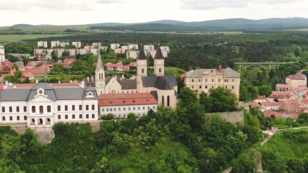 Kasteel Van Veszprem Met Bewolkte Hemel — Stockvideo