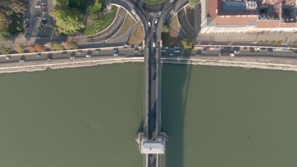 Vista Arial Rio Danúbio Com Ponte Cadeia — Vídeo de Stock