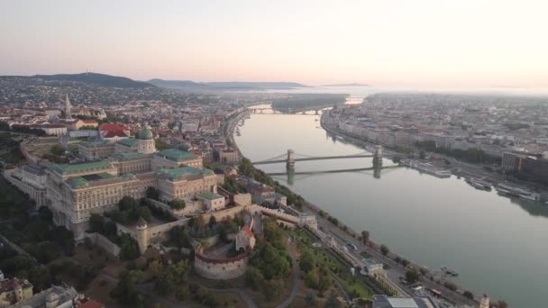 Budapest Amanecer Con Castillo Buda Palacio Real — Vídeos de Stock