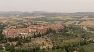 Pienza 'nın Toskana' daki hava videosu