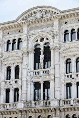 Ayrıntı belediye binasının - Trieste, İtalya