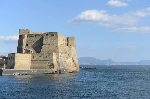 Castelo dos Ovos (Castel dell 'Ovo) - Nápoles - Itália — Fotografia de Stock