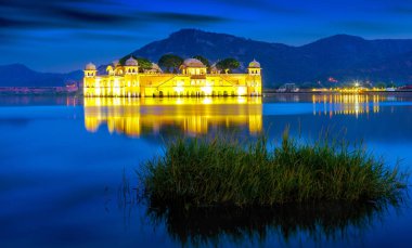 Sarayı Jal Mahal sunse, Jaipur, Rajasthan, Hindistan, Asya