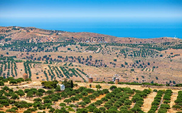 Régi szélmalmok Kréta szigetén, Görögország. — Stock Fotó
